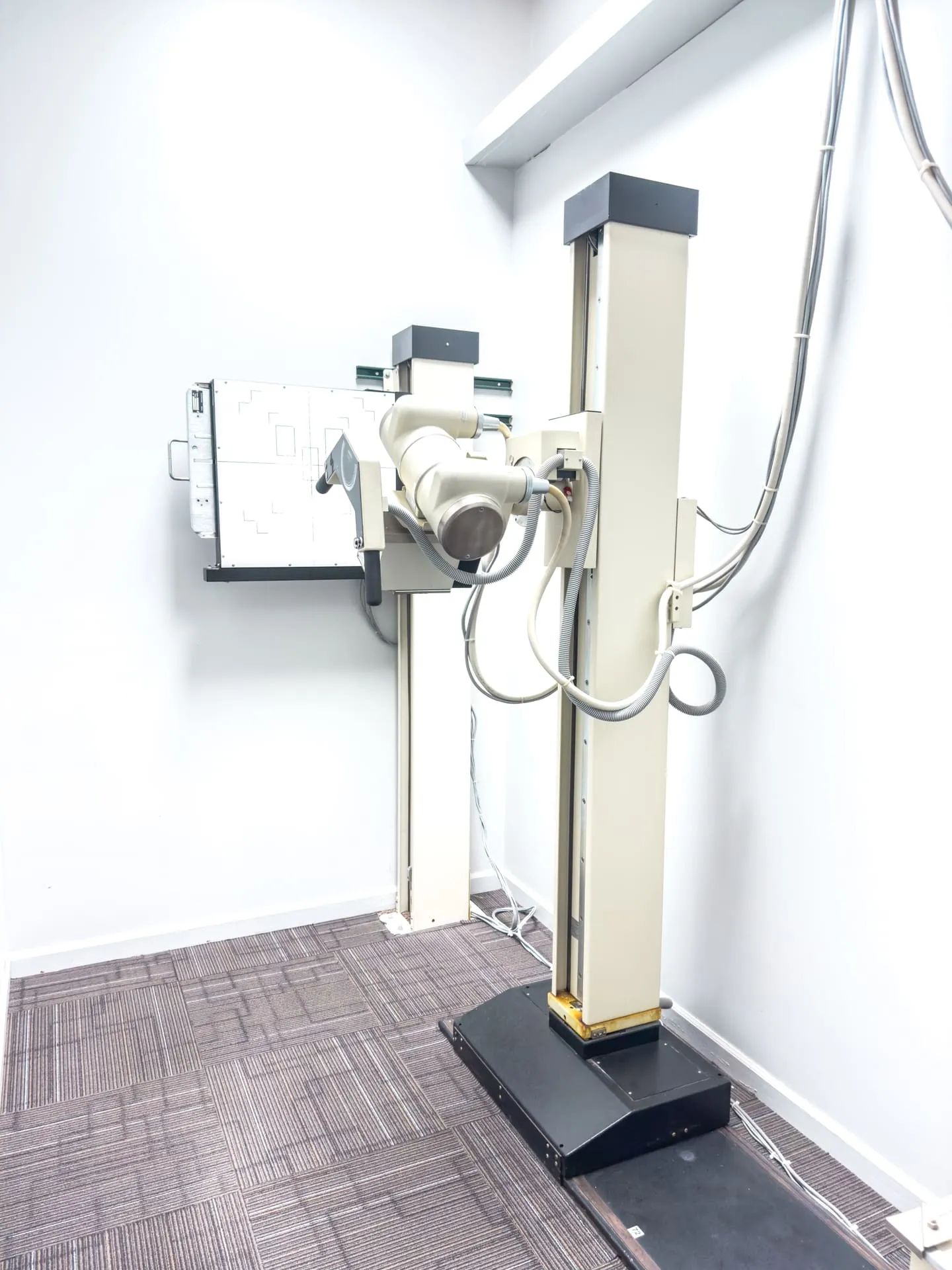 On-site digital X-ray equipment at Crest Hill Clinic near Joliet, IL